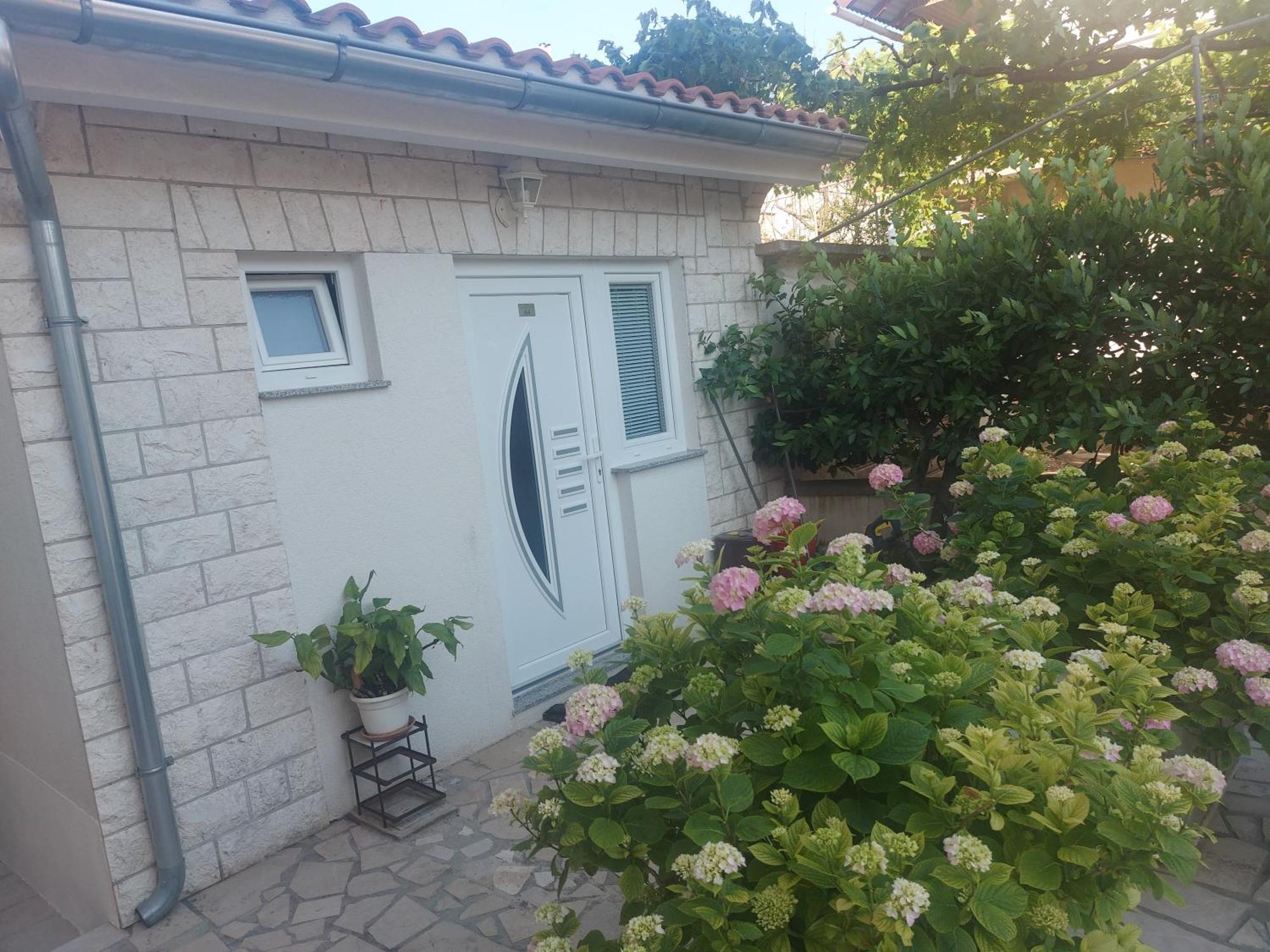 Apartments Jonjic Vodice Exterior photo