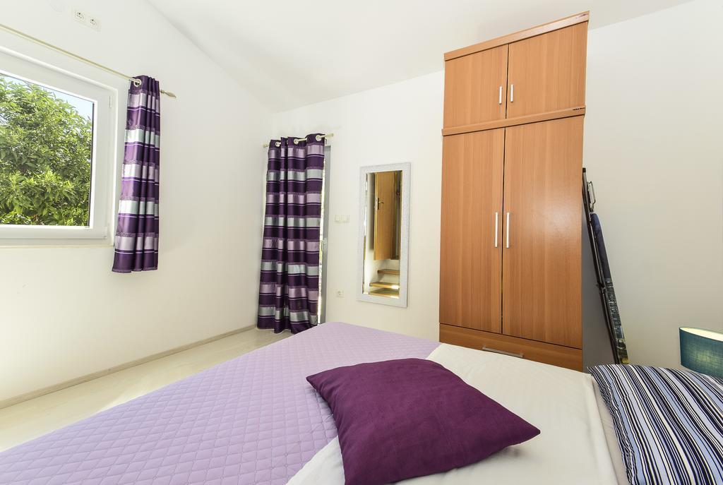 Apartments Jonjic Vodice Exterior photo